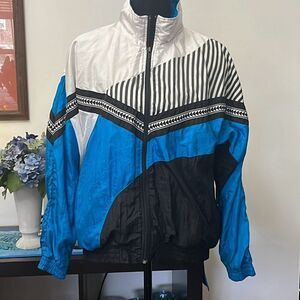 Retro Sunterra windbreaker. Vintage size PL